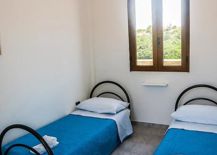 & Lido Degli Dei בית הארחה