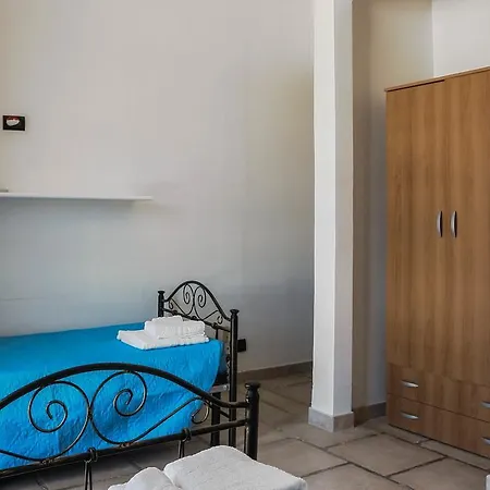 & Lido Degli Dei 招待所 加利波利